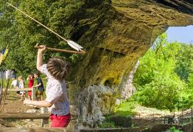 Grotte du Cerdon et ateliers préhistoriques 